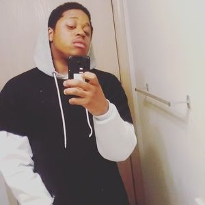 Meet your Posher, Ese q